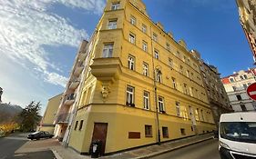 Francis Apartment 2 - Lazenske Centrum